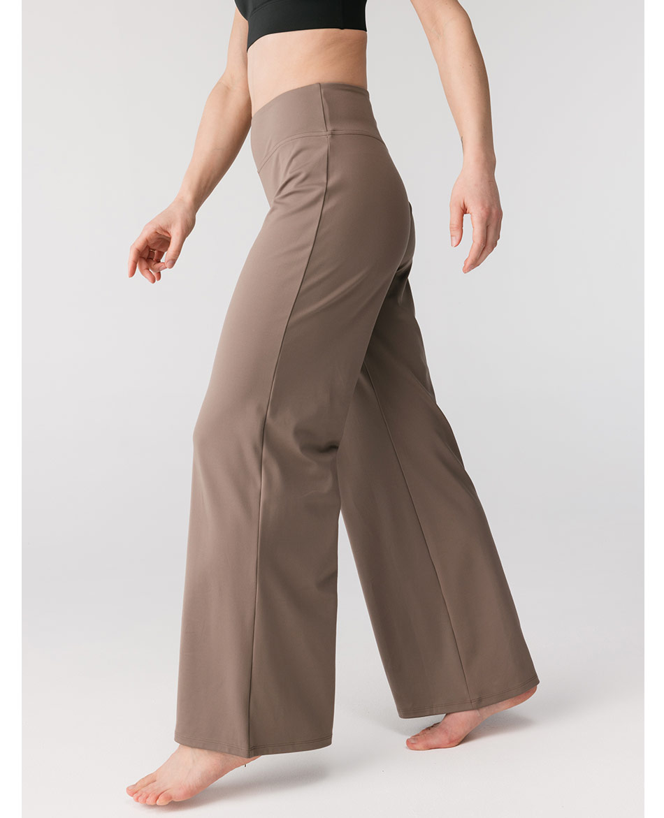 GIRLFRIEND PANTALON GIRLFRIEND JADA STRAIGHT LEG