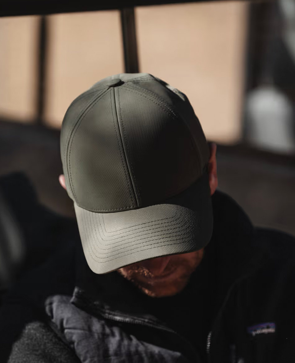 VARSITY GORRA VARSITY ACTIVE TECH