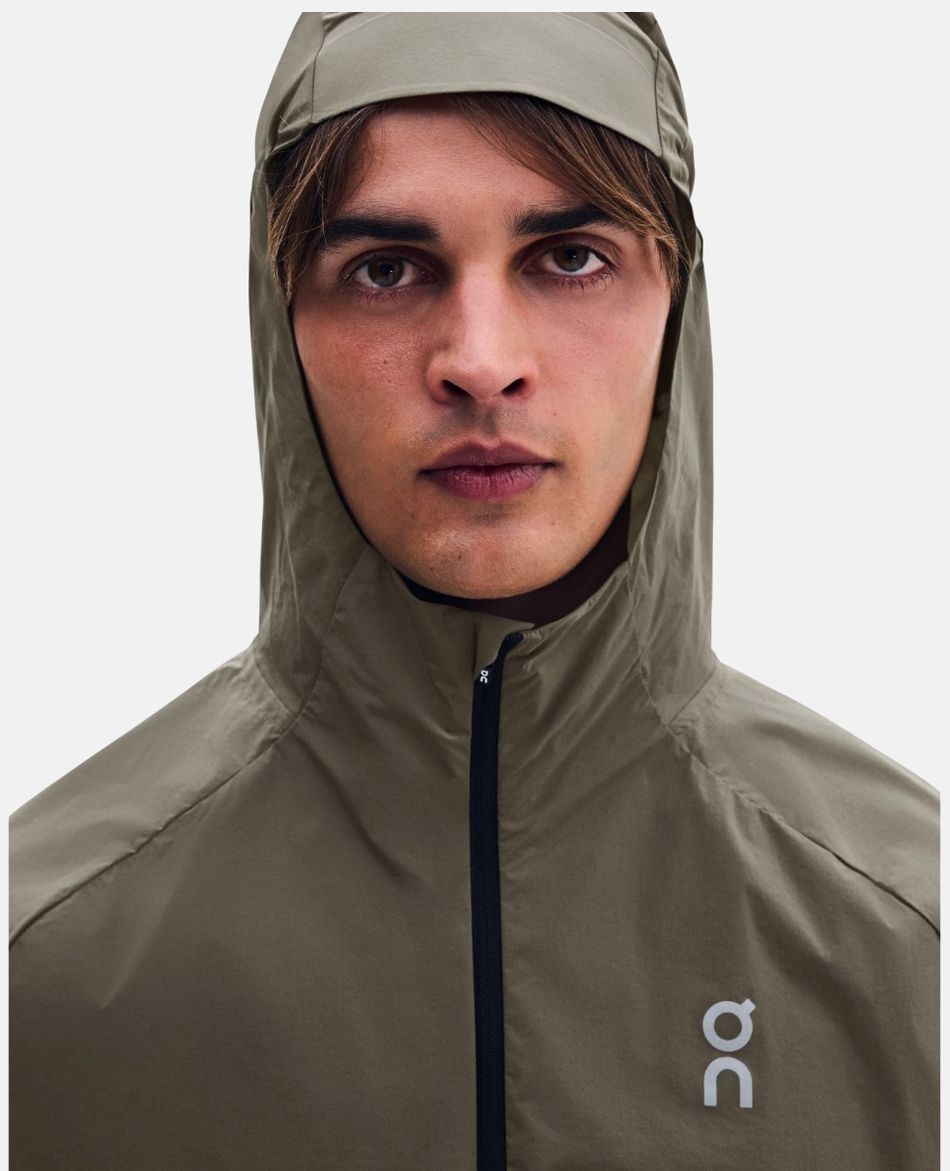 ON CHAQUETA CON CAPUCHA ON RUNNING CORE