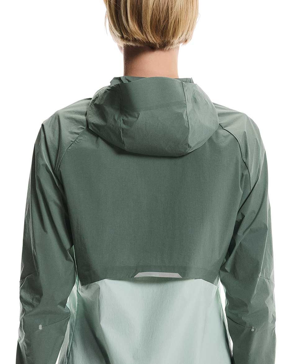 ON CHAQUETA CON CAPUCHA ON RUNNING CORE