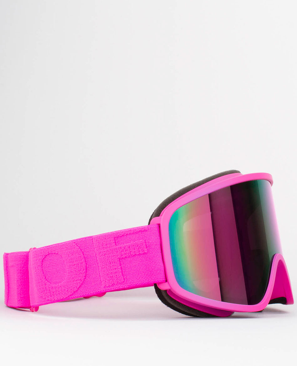 OUT OF MASCARA OUT OF FLAT C2