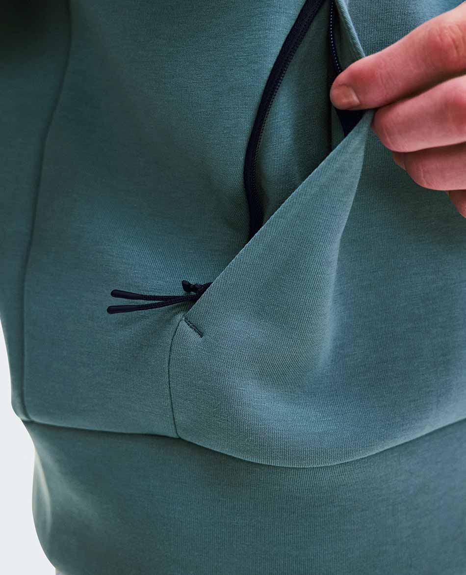 ON FELPA ON FOCUS TECH HOODIE