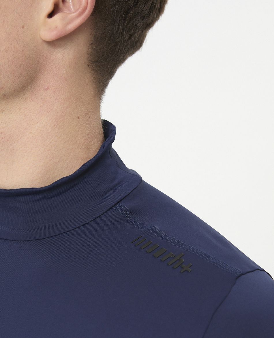 RH+ POWERSTRECH  RH+ VEIL TURTLE NECK