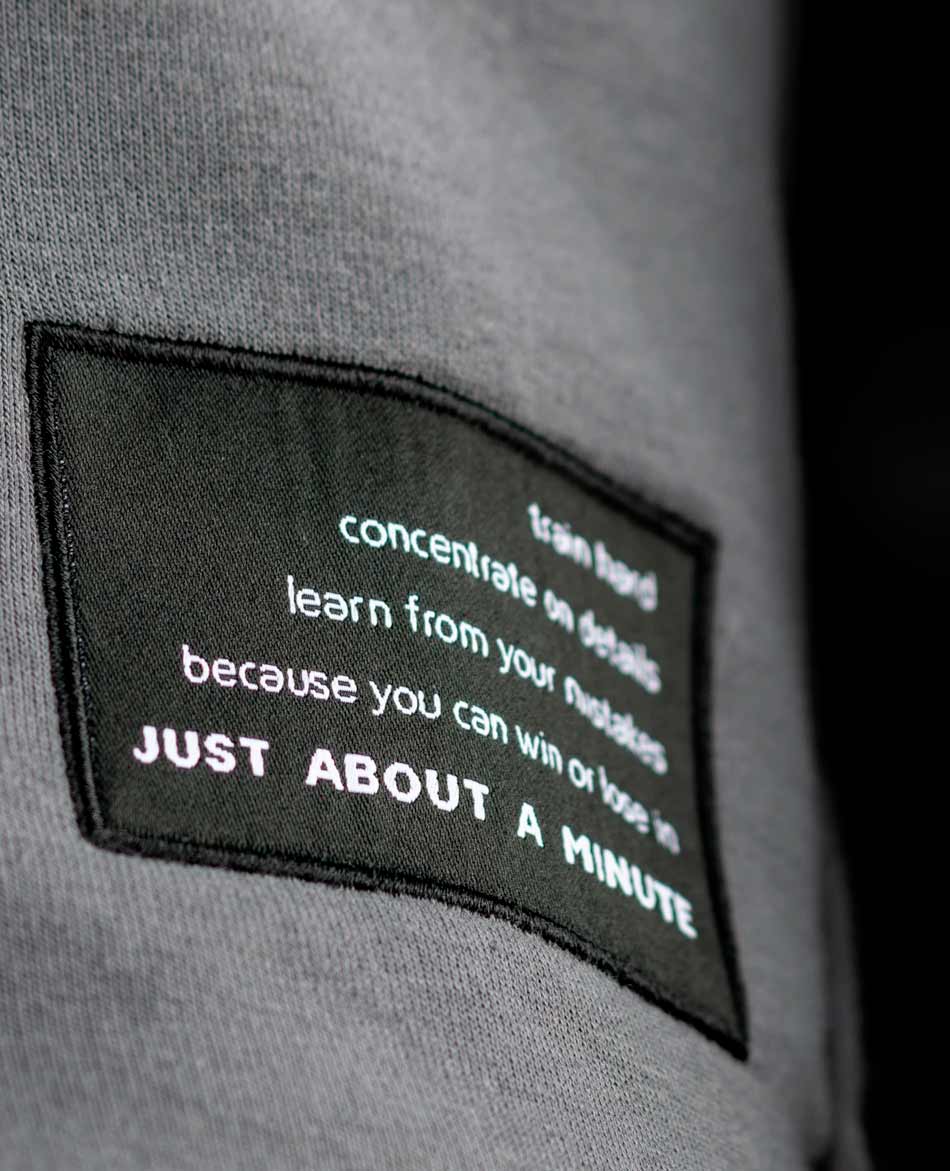 JAAM FELPA JAAM WINDBREAKER