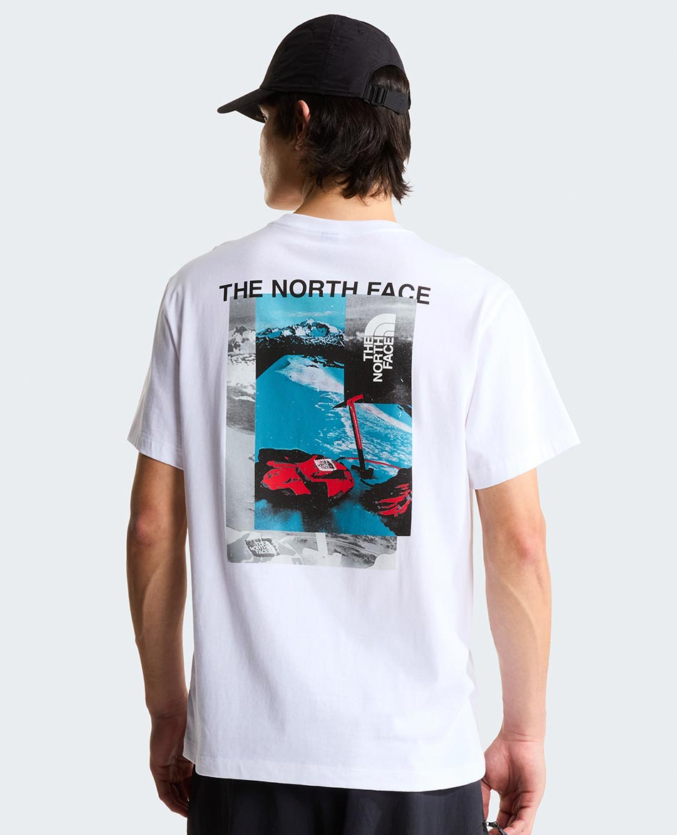 NORTH FACE CAMISETA. NORTH FACE APEX '75 COLLAGE RELAXED SS