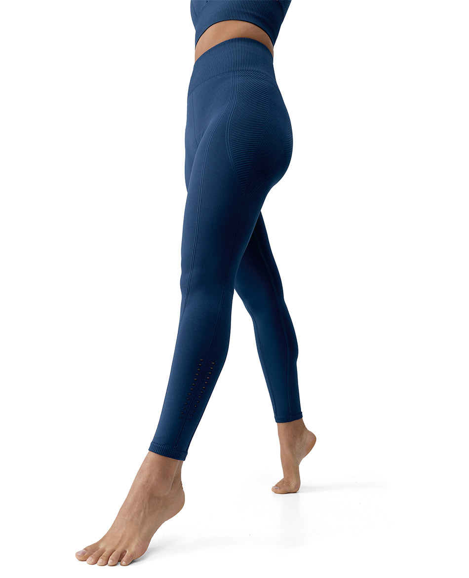 BORN MALLAS BORN LIVING YOGA INDIA