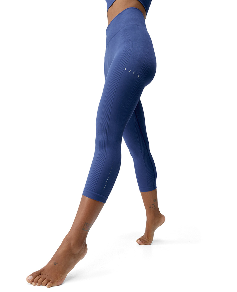 BORN MALLAS BORN LIVING YOGA ZINA
