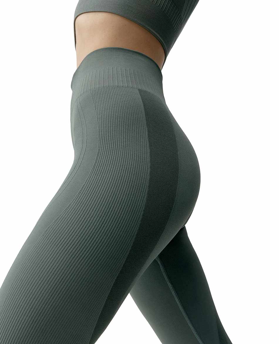 BORN MALLA BORN ERIS CAPRI