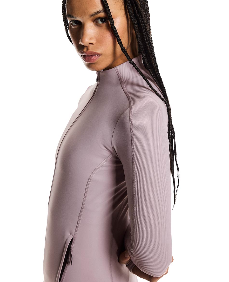 ON CHAQUETA ON STUDIO