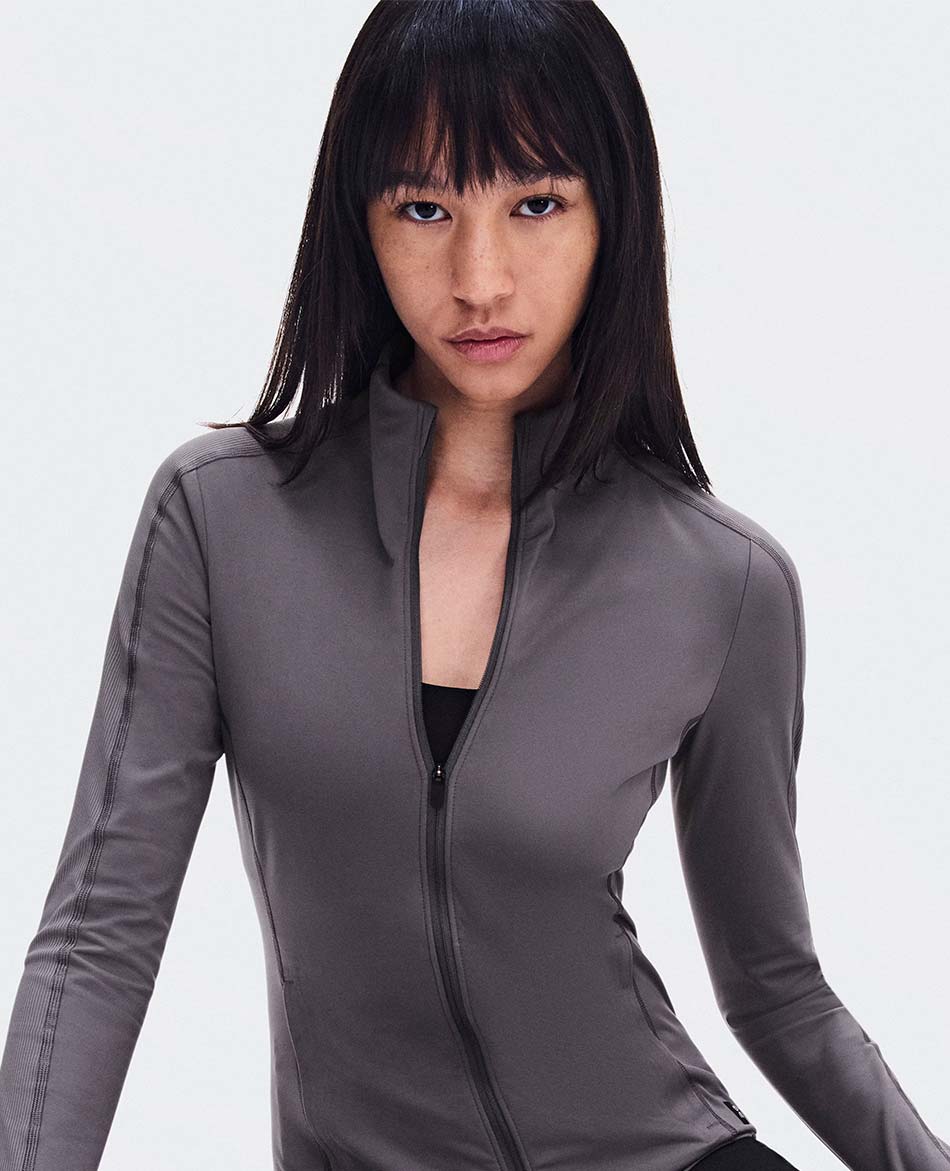 ON CHAQUETA ON STUDIO